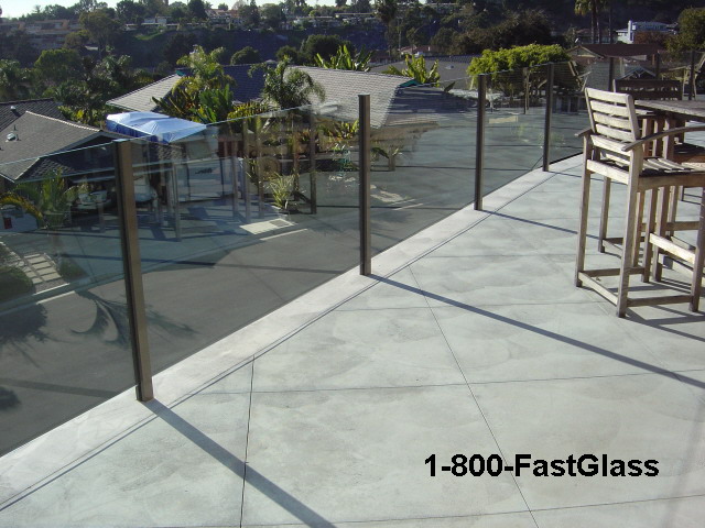 SAN CLEMENTE GLASS FENCE